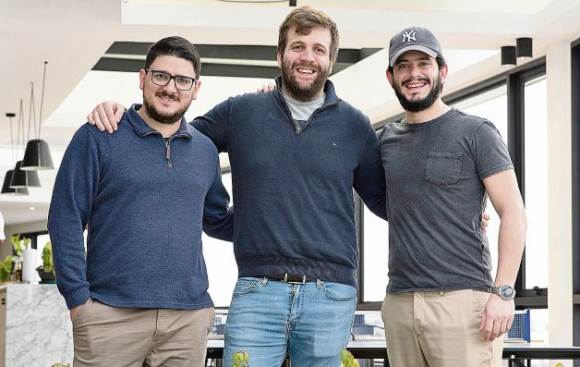 Ahora sus fundadores, Pablo Marchesi (CTO), Sebastián Galli (CPO) y Rodrigo Capdevielle (CEO) pondrán foco en devolver su experiencia al sector emprendedor local, crearán un fondo de inversión y en abrir una nueva empresa, indicaron