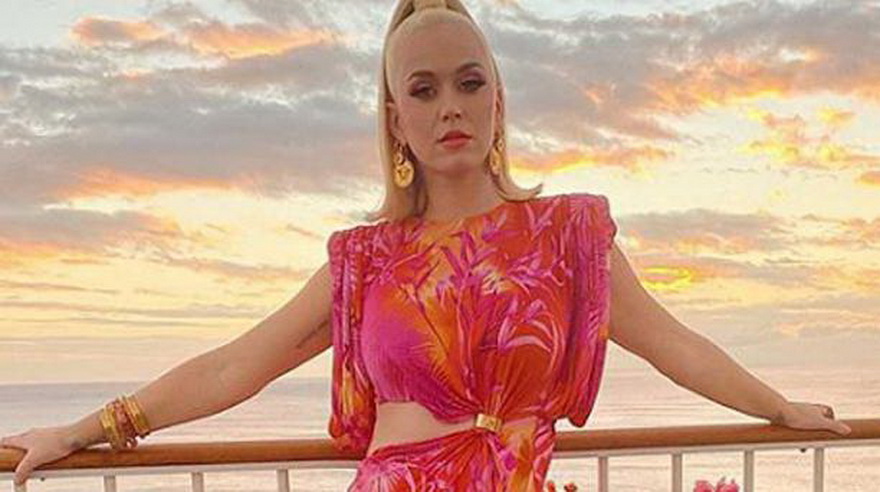 La cantante pop se suma a los NFT no sóo por sus creaciones sino para hacer conocer sus empresas