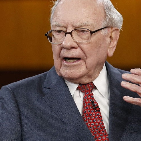 Warren Buffet recomendó qué hacer con el dinero cuando hay alta inflación