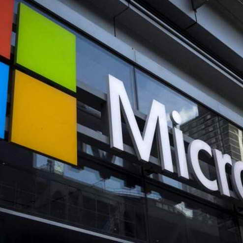 Un día como hoy Microsoft lanzó un "teléfono inteligente" que se adelantó a su época