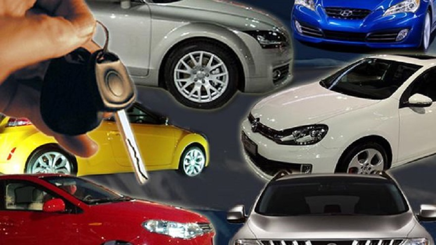 Chau clasificado papel: en venta de autos usados manda Internet y cuatro empresas se reparten un gran negocio