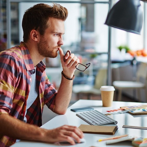 Freelancers, en la mira del Gobierno: cómo afecta la Ley Penal Cambiaria a quienes no liquiden divisas