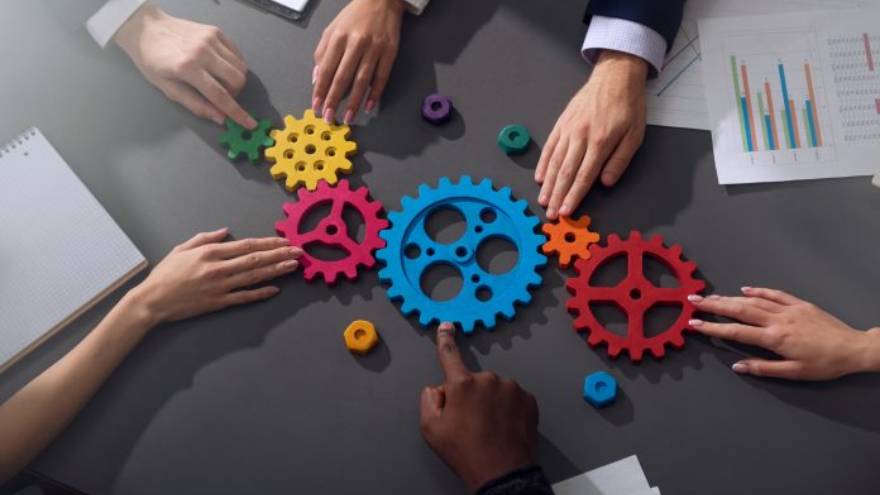 El trabajo en equipo es parte de lo que las starups deben reorzr para lograr imponerse en el mercado
