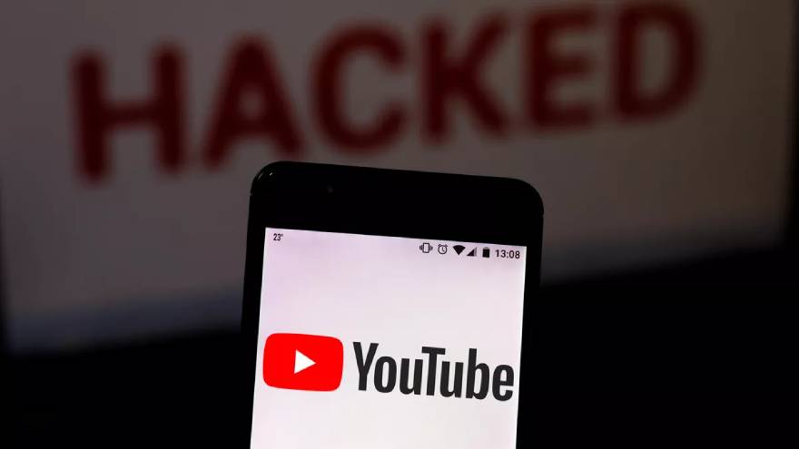 Los estafadores pueden crear sitios web falsos que se parezcan a los originales