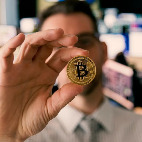 El secreto mejor guardado de quienes invierten en cripto: cómo ganan en dólares con el subibaja del Bitcoin