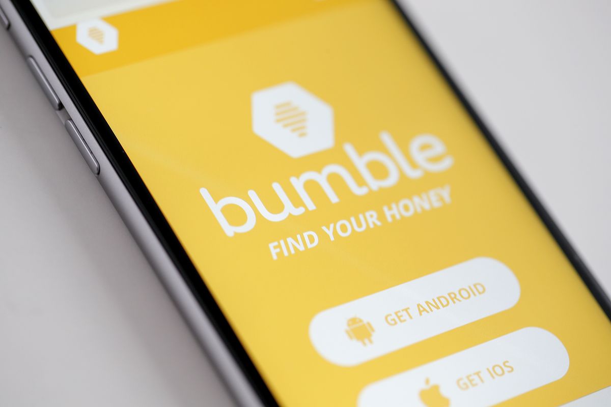 Bumble fue denunciada por filtrar datos de sus usuarios a OpenAI, la desarrolladora de ChatGPT