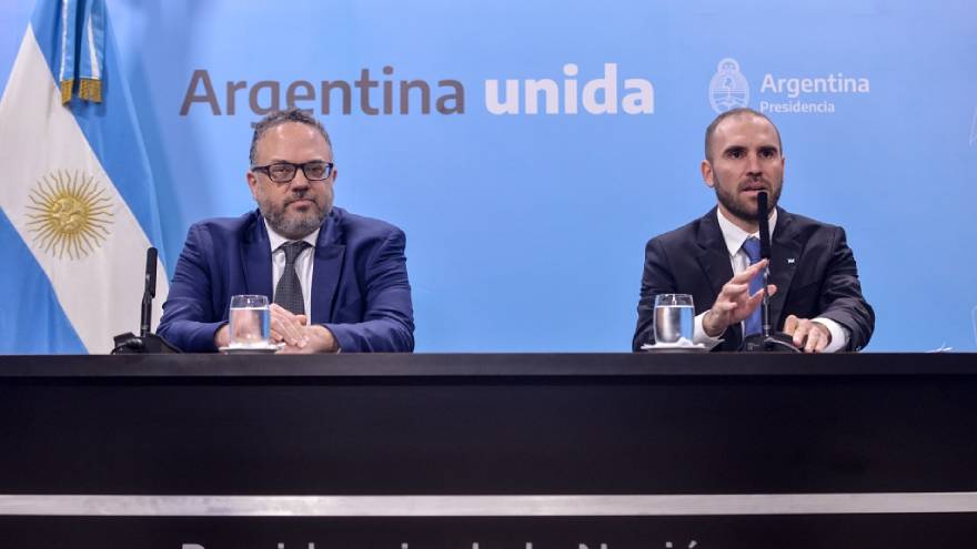 Los ministros Matías Kulfas y Martín Guzmán