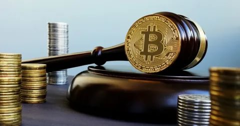 Cada vez más se ve una necesidad de regular el ecosistema y espacio cripto
