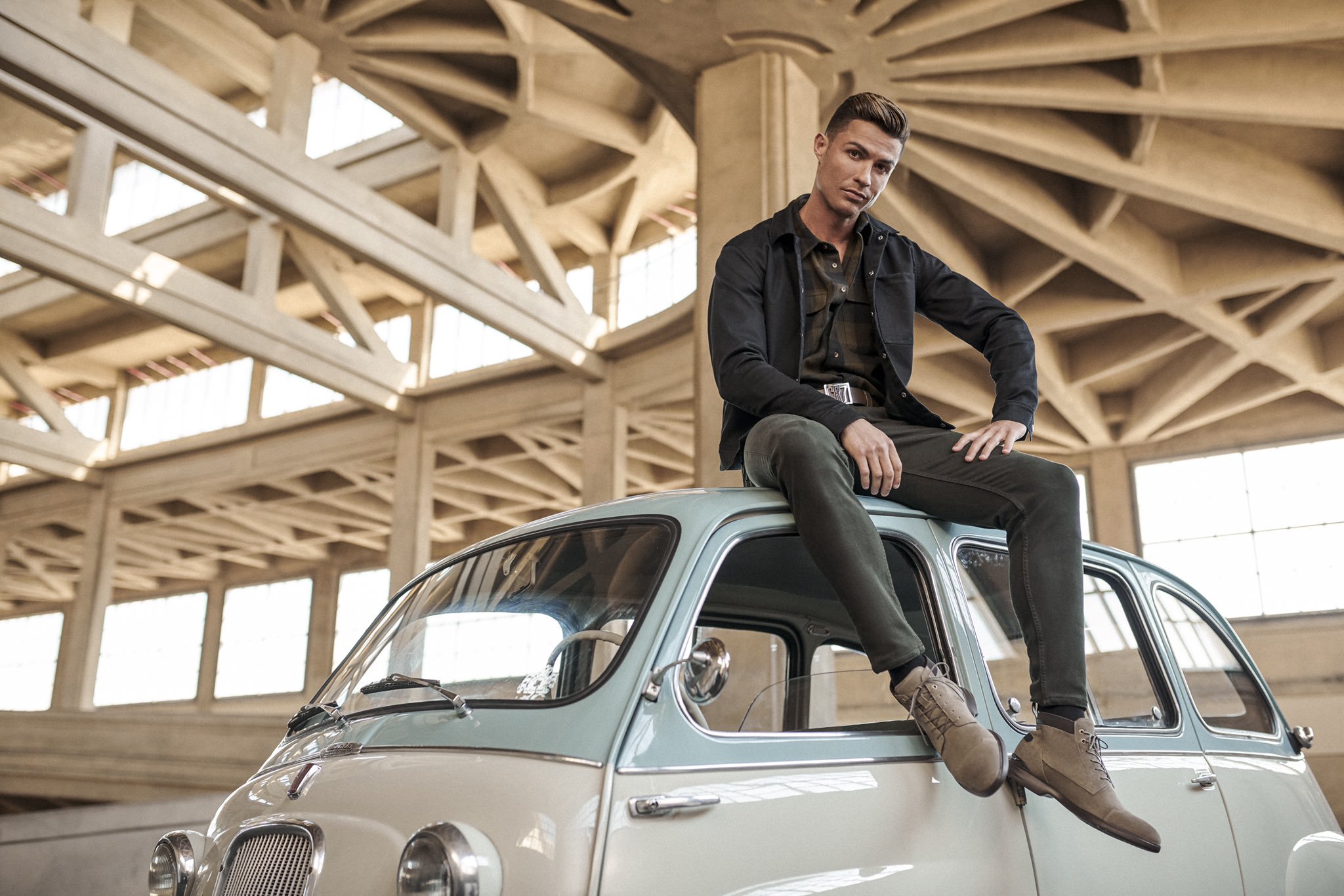 Cristiano Ronaldo se adentra al mundo del metaverso al contratar Ho