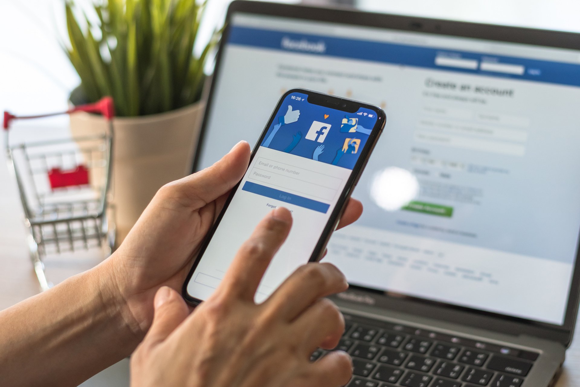 Facebook invierte cada vez más en ecommerce para acaparar cada vez más usuarios a su plataforma