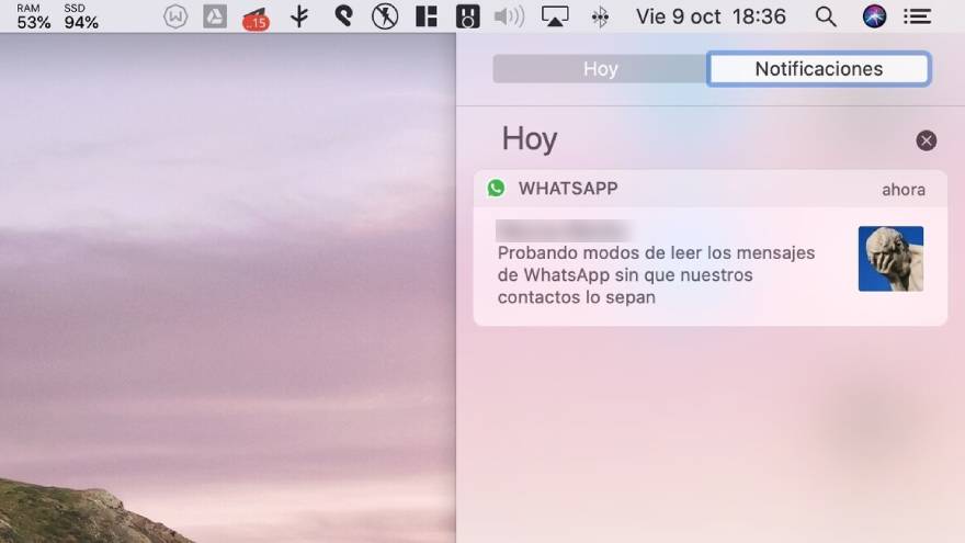 El centro de notificaciones de MacOS va recopilando los mensajes recibidos sin que su lectura le sea notificada a tu interlocutor.