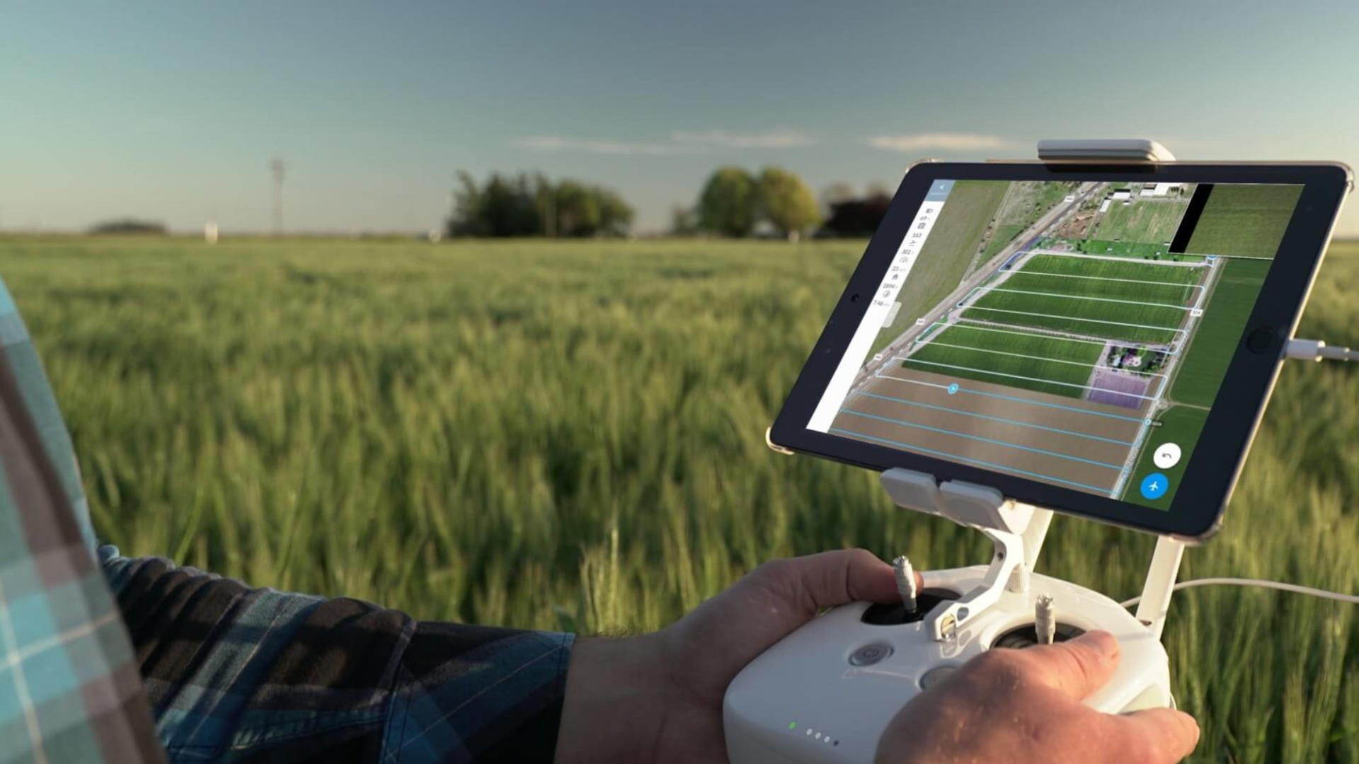 Orbia proporciona un amrketplace para la compra y venta de insumos productivos para el campo