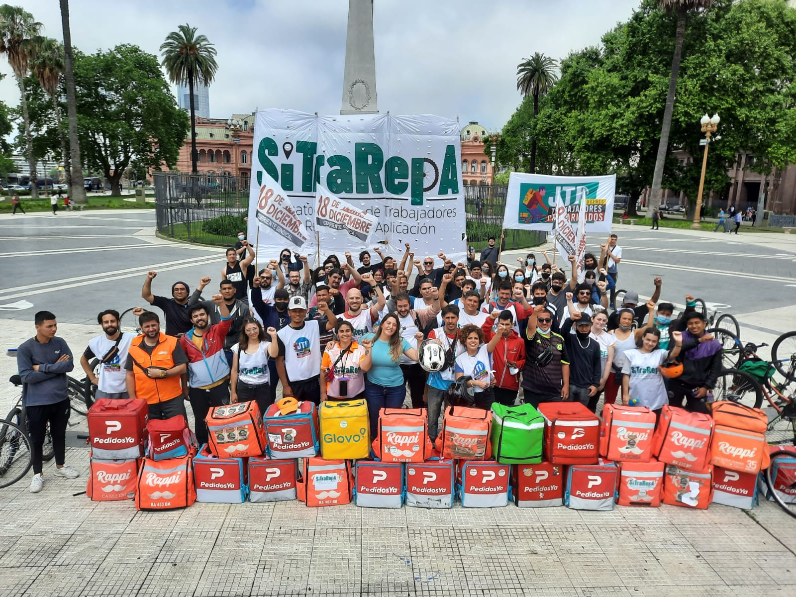 Se llevó a cabo una protesta a nivel internaciona lde repartidores de aplicaciones, encabezada por el SiTraRePa en Argentina