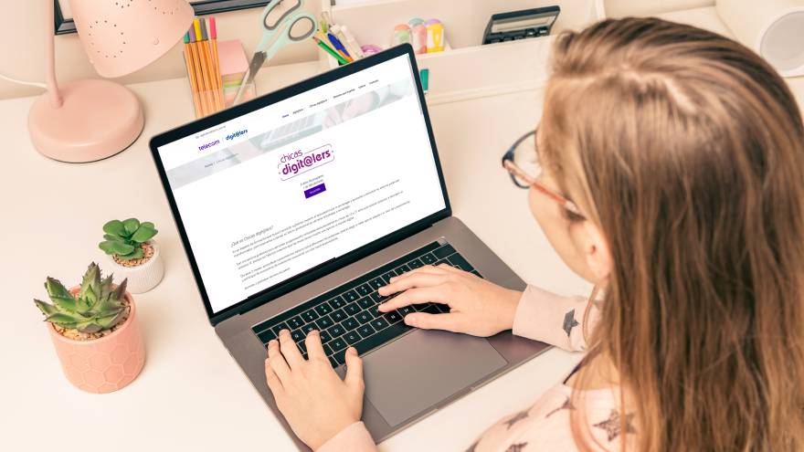 Claro, Telecom y Movistar fueron las tres empresas de telecomunicaciones que participaron de la subasta y se encargarán de 