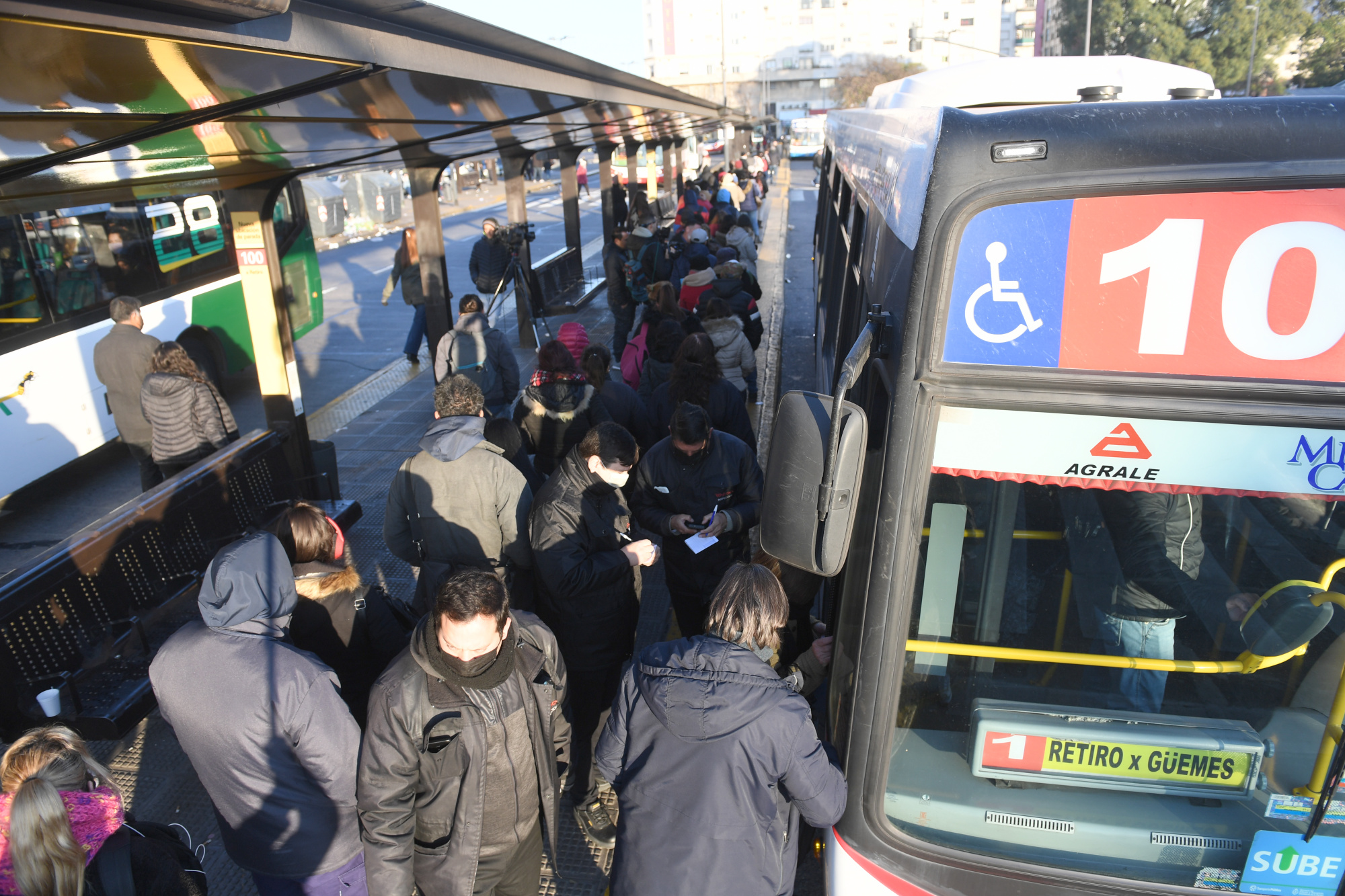 Se espera que, para inicios de 2025, se pueda pagar cualquier transporte público con QR, tarjeta y billeteras virtuales de bancos y fintech