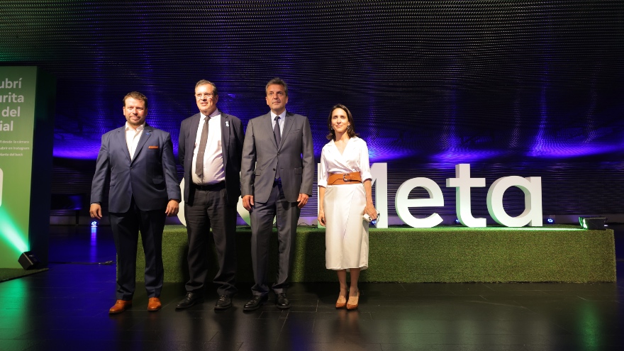  Sergio Massa, Ministro de Economía de la Nación; Tristán Bauer, Ministro de Cultura de la Nación; Lucrecia Cardoso, Secretaria de Desarrollo Cultural; Juan Manuel Cheppi