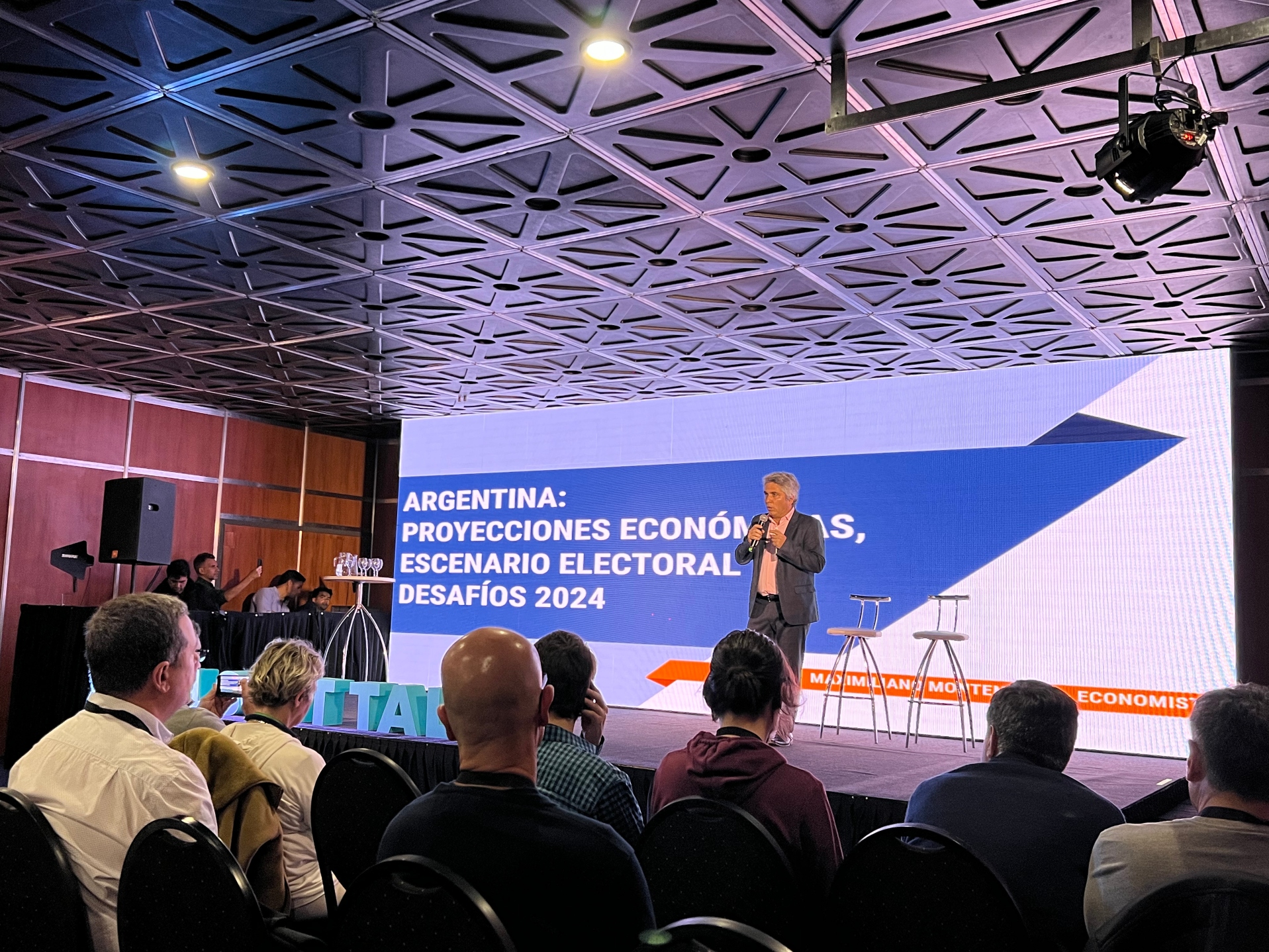 Maxi Montenegro, periodista y economista.