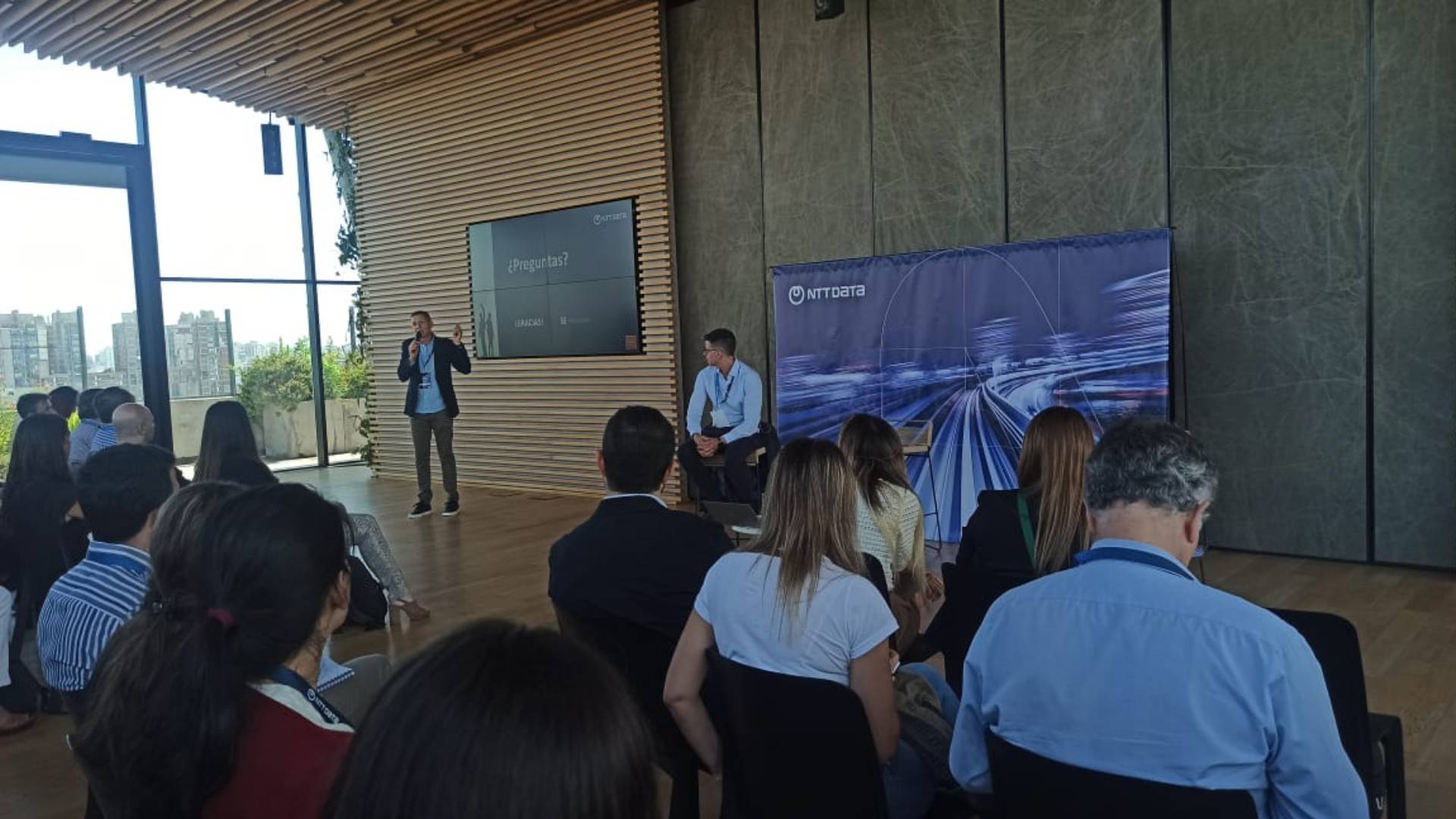 El estudio completo, que contó con la participación de 120 líderes empresariales de Argentina, Brasil, Chile, Colombia, México y Perú