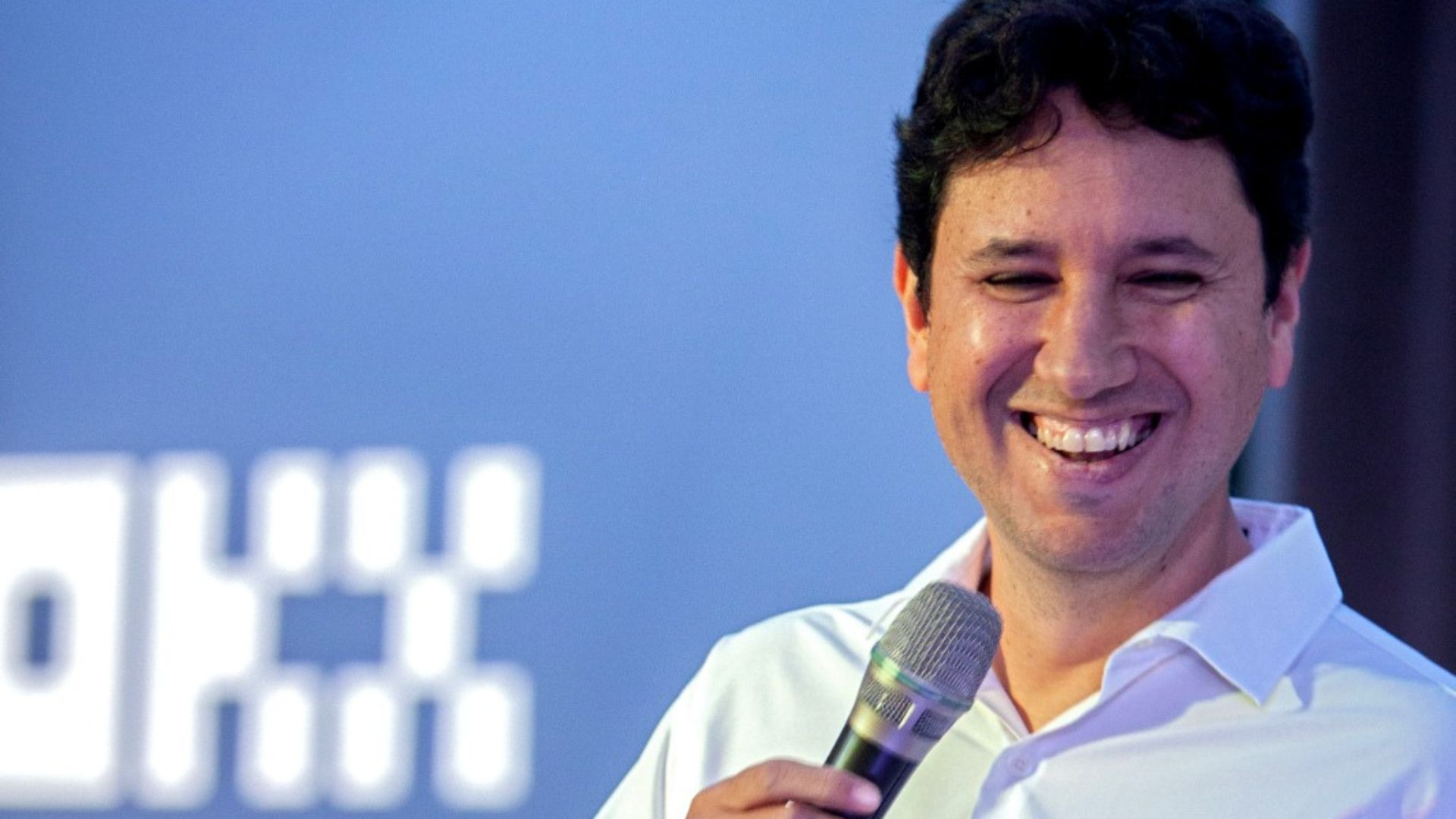 Estrin durante el evento de OKX