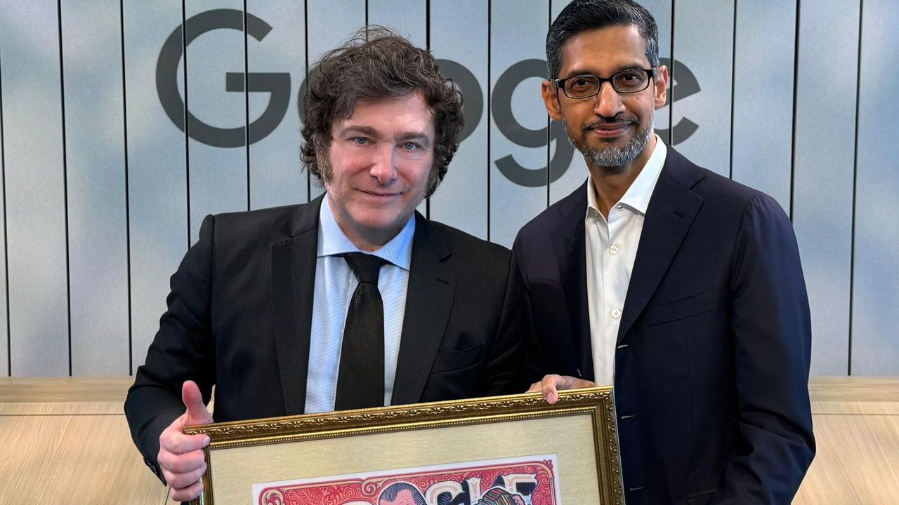 tanto Google como Apple mostraron disposición para colaborar en la formación de los argentinos, ofreciendo la creación de academias