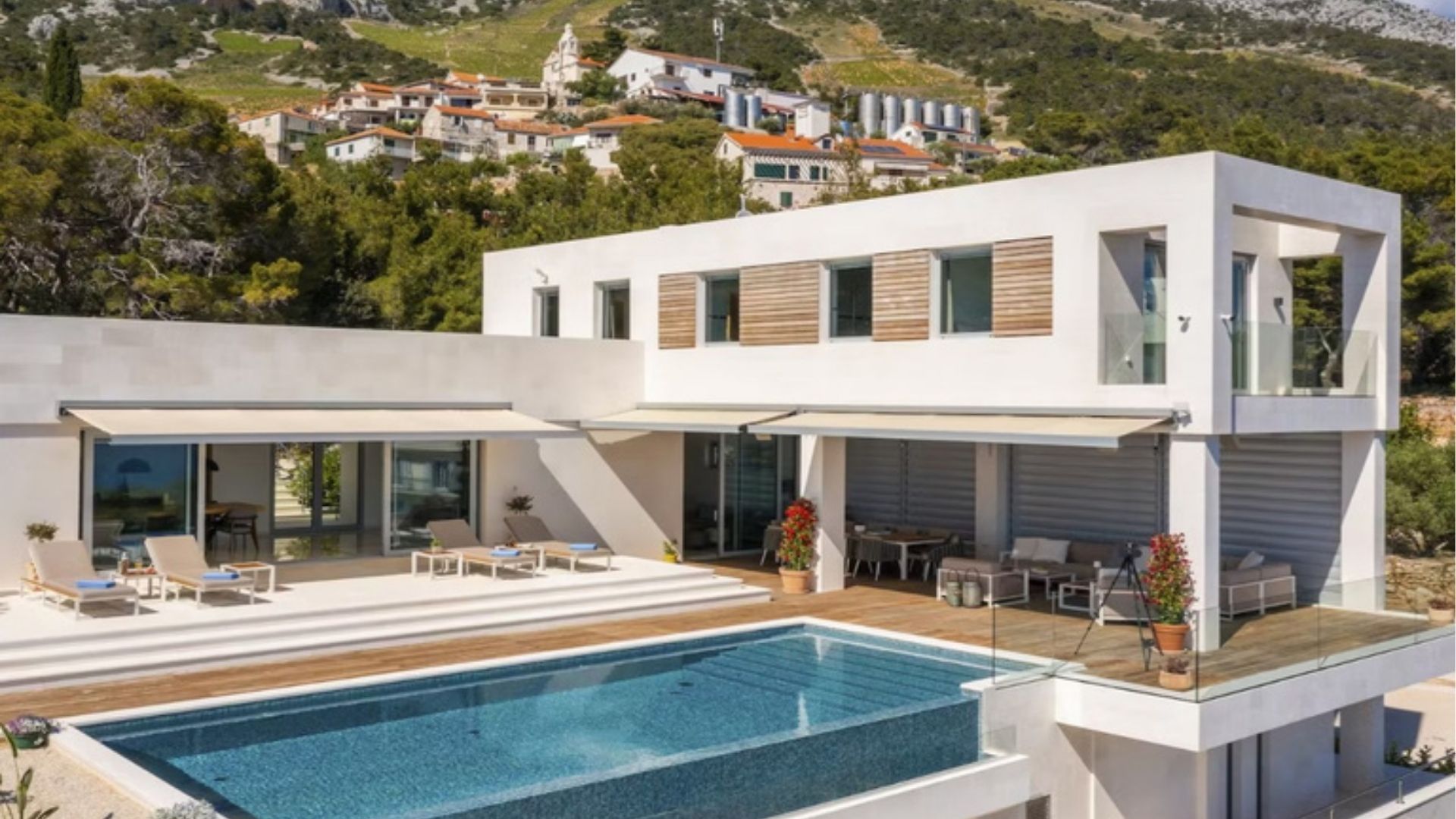 Sundes ofrece alquileres temporales en casas de lujo, villas y hasta castillos, en Chile y varios destinos de Europa