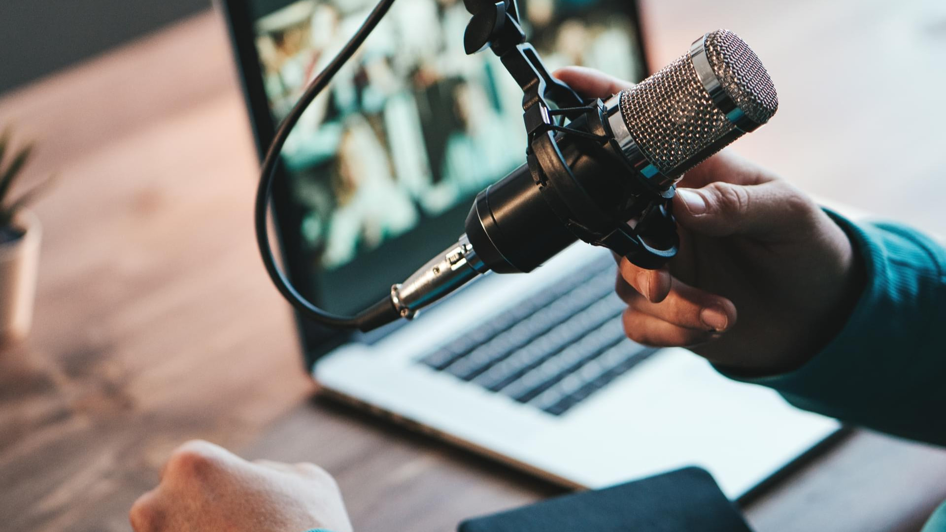 A partir de la orden judicial, se desmantelaron 675 sitios web y 14 aplicaciones ilegales de streaming y música. 