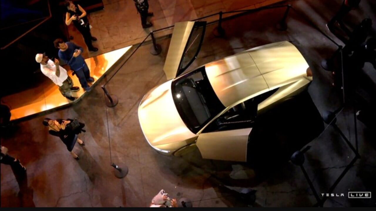 El robotaxi de Tesla emula a una mariposa