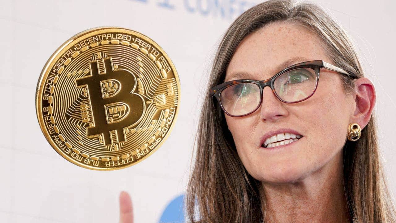 Cathie Wood, CEO de ARK Invest, celebró la medida de incorporar Bitcoin al plan hipotecario en EEUU