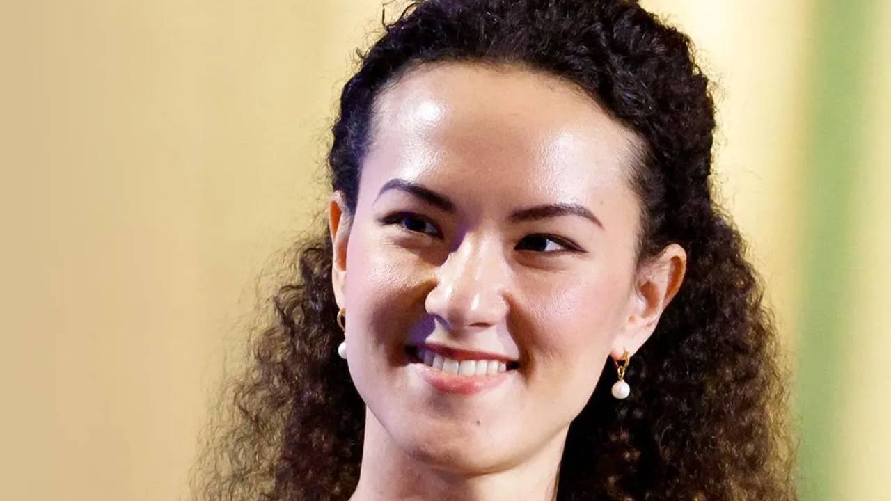 En agosto de 2021, Jay Graber se convirtió en la primera CEO de Bluesky, una plataforma de microblog