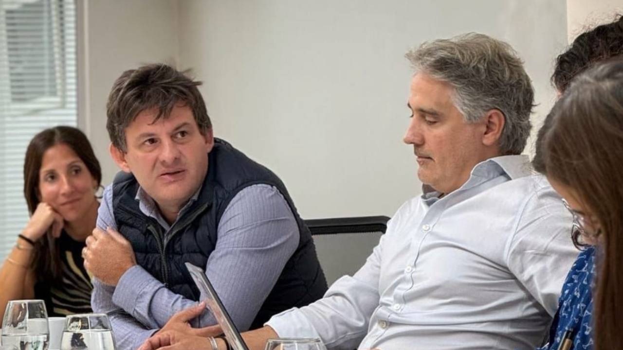 Javier Pájaro, CEO de Vor-Tex, junto a Mambrelli