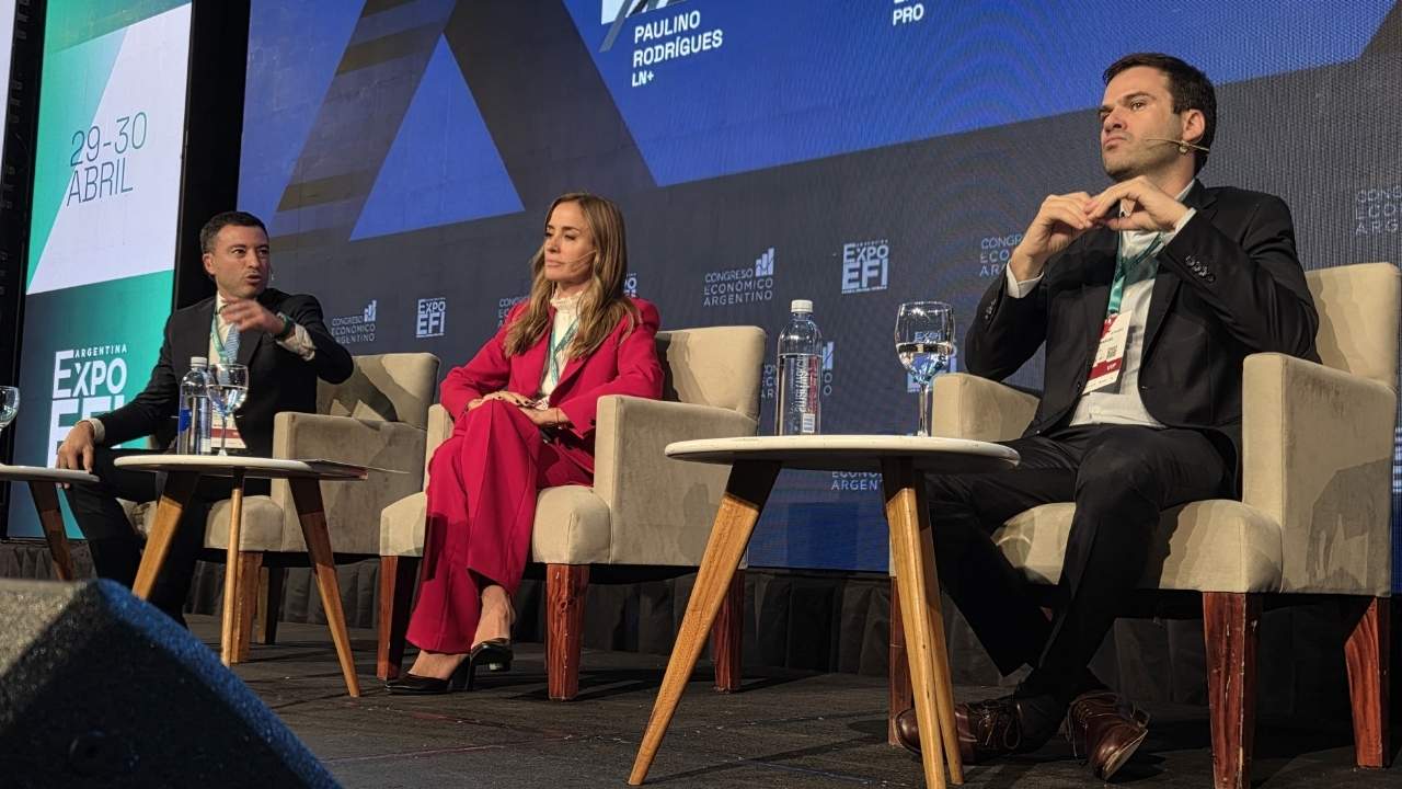 López, Tolosa Paz y De Loredo: diputados de distintos partidos, en la Expo EFI 2025