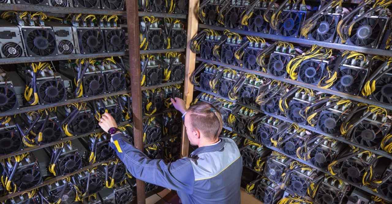 Los mineros cripto acuden al procesamiento vía IA por cuestiones de rentabilidad y previsibilidad