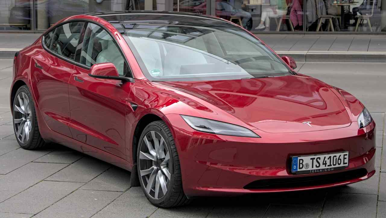 Tesla trabaja en nuevo coches eléctricos a precios más económicos