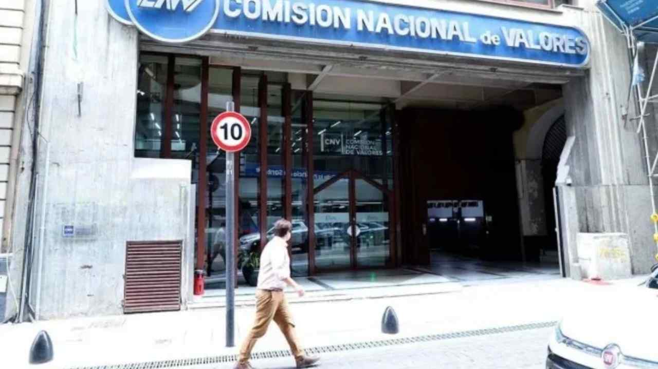 La CNV implementa un nuevo régimen informativo mensual para las ALyC