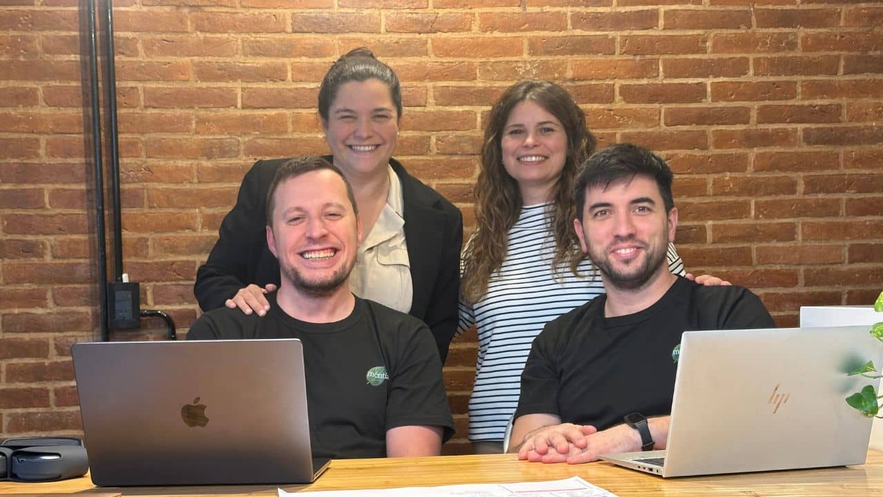 Ellos son los fundadores de Méntia, la plataforma de IA pensada para colegios e institucione educati