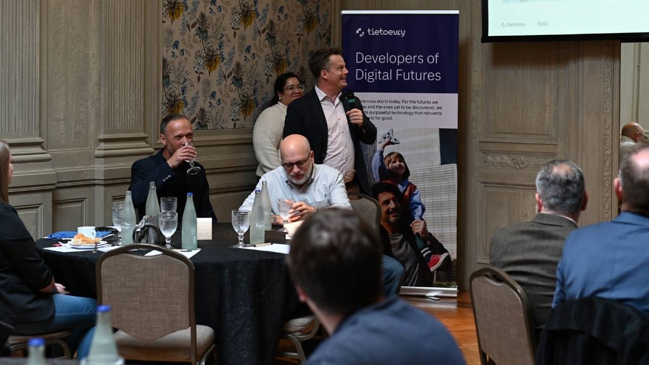 Josh Marquart en la presentación oficial de Tietoevry en Argentina