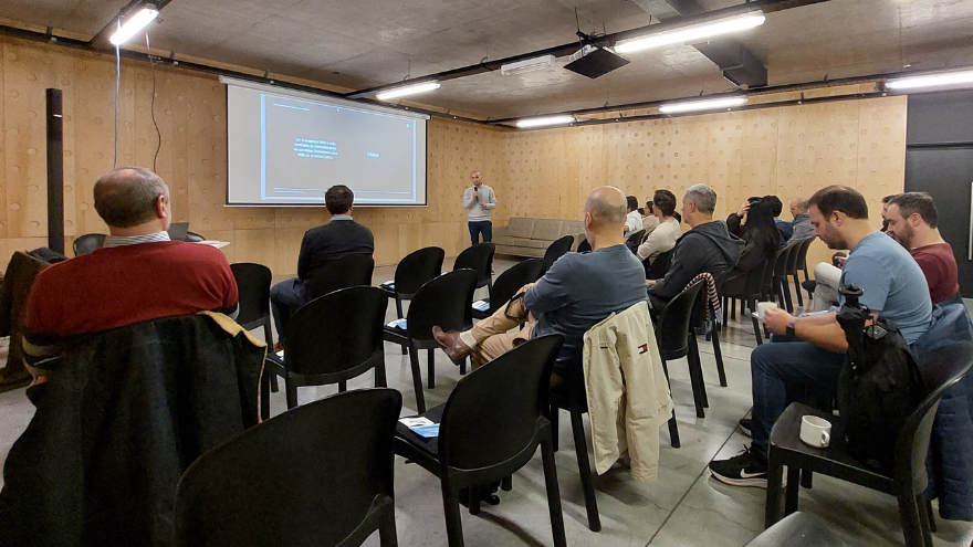 Capacitación de Bitso y la ONG Bitcoin Argentina en la jornada 2 (presencial)