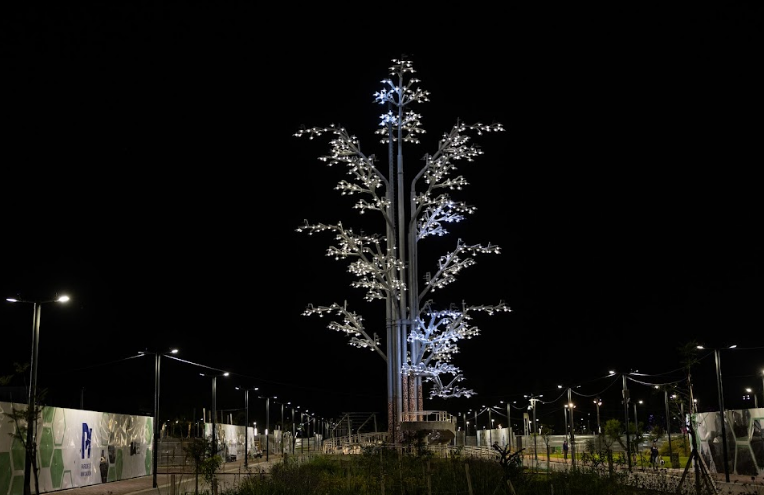 la Arbórea Magna, obra monumental de la aclamada artista argentina Nicola Costantino