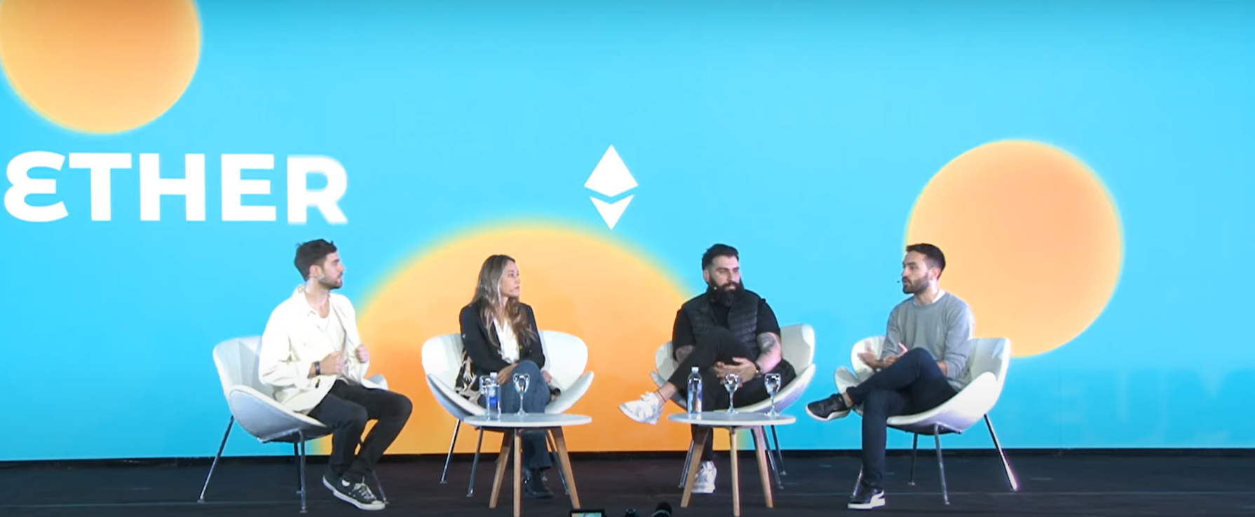 Uno de los paneles del evento fue dedicado a la Adopción Cripto